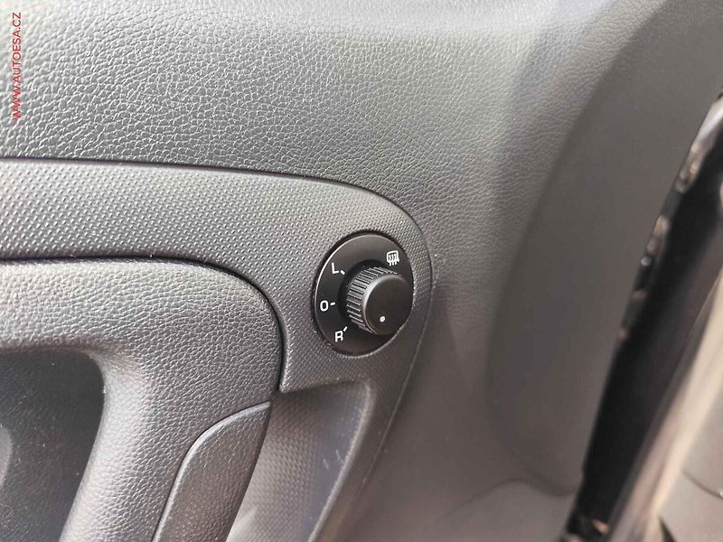 Škoda Roomster (2010) 1.2 HTP, ČR, AC, výhřev sed - fotka 15 z 16