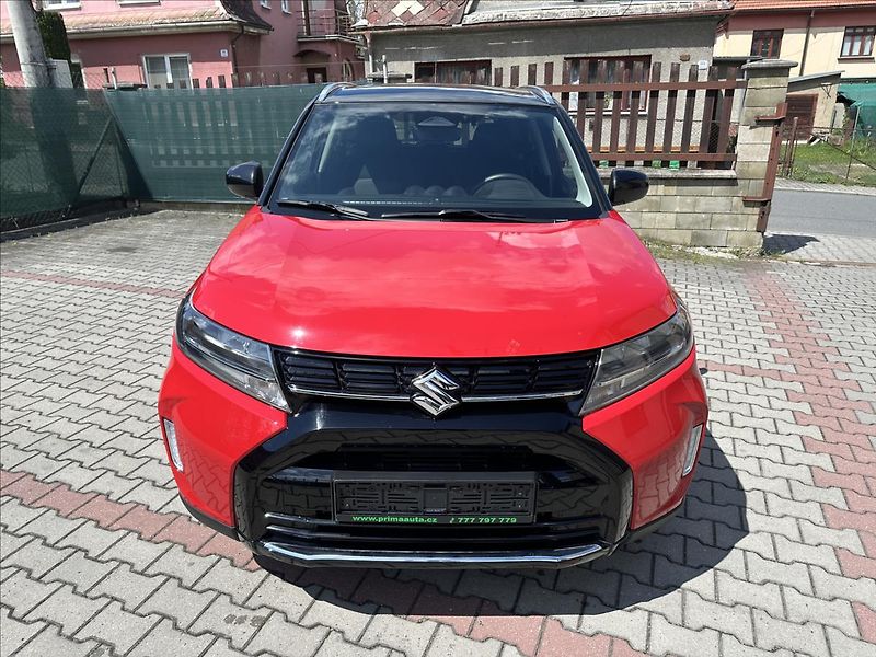 Suzuki Vitara 1,4 4x4 HYBRID - fotka 10 z 32