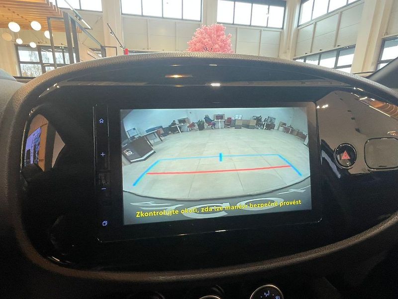 Toyota Aygo 1.0 Automat Style - fotka 19 z 25