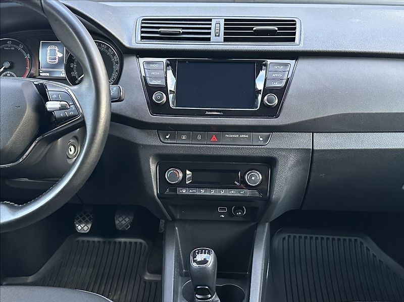 Škoda Fabia 1,0 TSI 95PS  Ambition Top - fotka 25 z 52