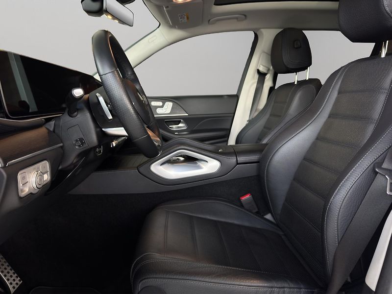 Mercedes-Benz GLS (2022) 400D 4MATIC - fotka 9 z 26
