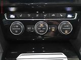 Volkswagen Passat (2018) 2.0TDi, ČR, DSG, navi, LED - náhled 18