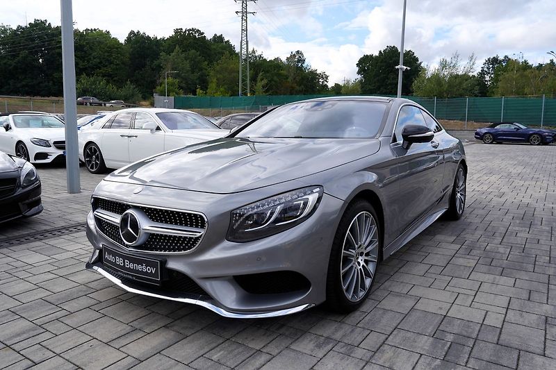 Mercedes-Benz Třídy S S 500 4Matic Coupe AMG - fotka 2 z 48