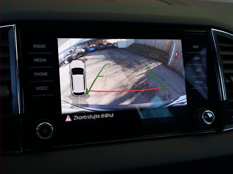 Škoda Karoq (2019) Style 2.0 TDI, Kůže, Tempomat - fotka 14 z 19