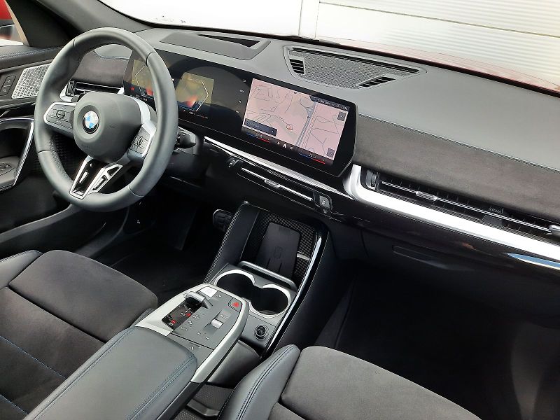 BMW X2 (2025) xDrive 20d M Sport - fotka 11 z 16