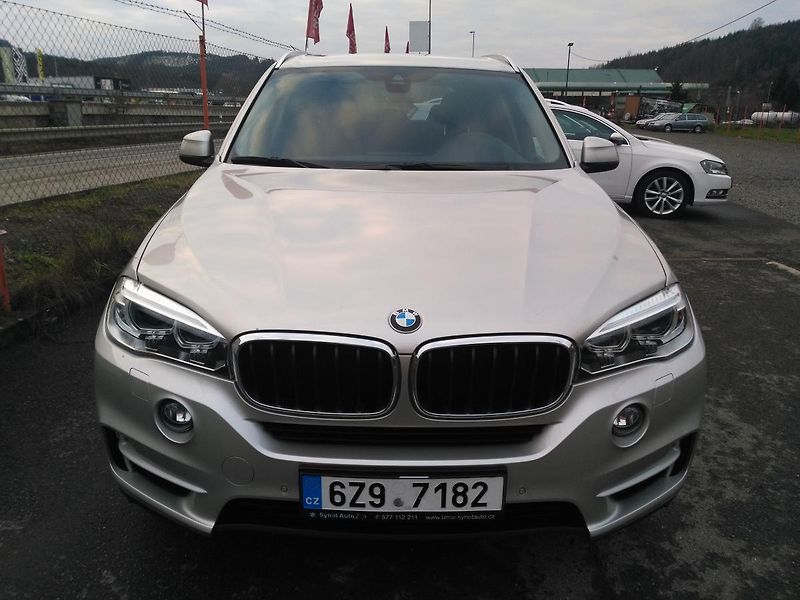 BMW X5 3,0d xDrive - fotka 34 z 36