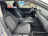 Volkswagen Passat Variant 2.0TDi 125kw DSG ALU - náhled 29