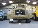 Obří náklaďák Berliet T100 v muzeu Berliet Foundation v Lyonu.