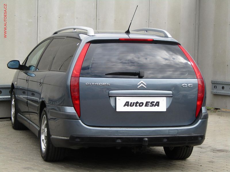 Citroën C5 (2006) 1.6 HDi, ČR, AC, TZ, park - fotka 6 z 20