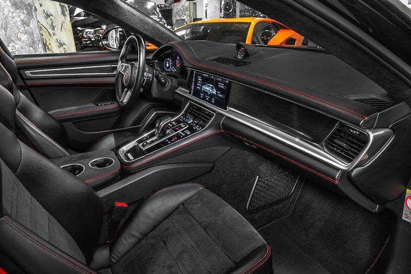 Porsche Panamera GTS PDLS+/BOSE/HUD/PASM/PANO/ - fotka 12 z 27