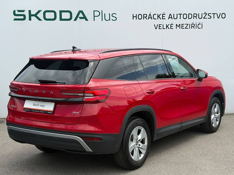 Škoda Kodiaq Selection 2,0 TDI 142 kW 4x4 7 - fotka 2 z 40