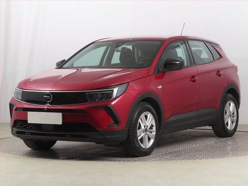 Opel Grandland X (2022) 1.2 Turbo, Serv.kniha - fotka 2 z 17