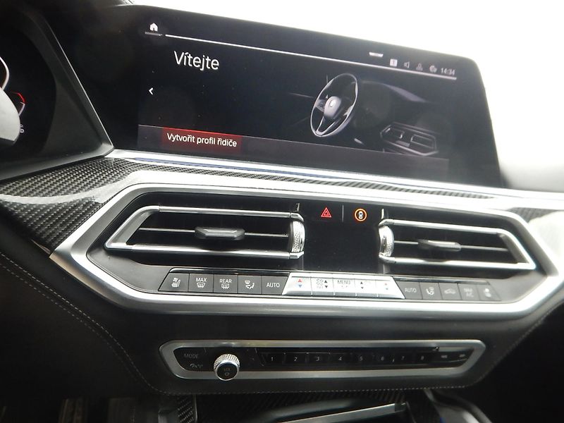 BMW X6 M50D - fotka 27 z 31