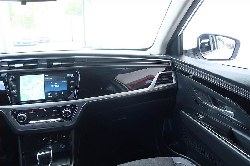 SsangYong Korando (2024) Premium 1.5 T-GDI - fotka 8 z 24