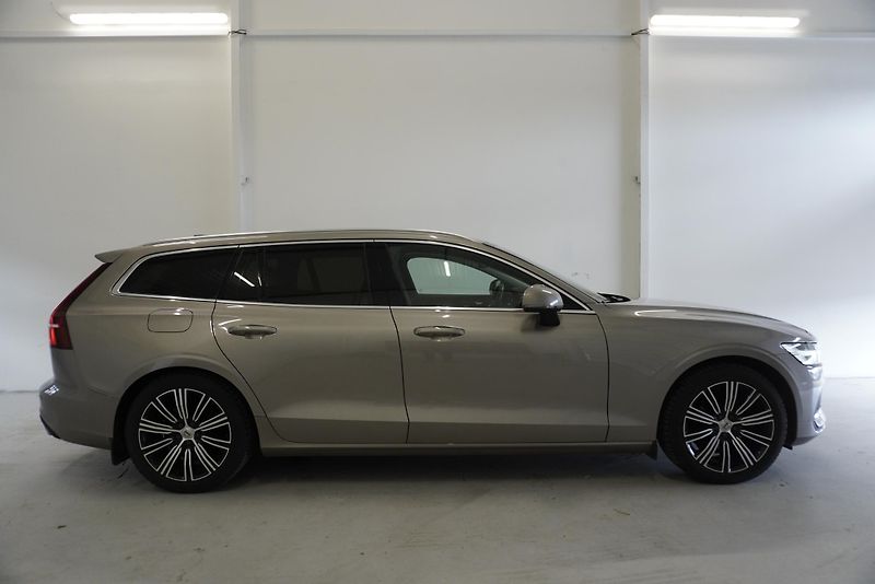 Volvo V60 2,0 D4 POLESTAR INSCRIPTION - fotka 4 z 35