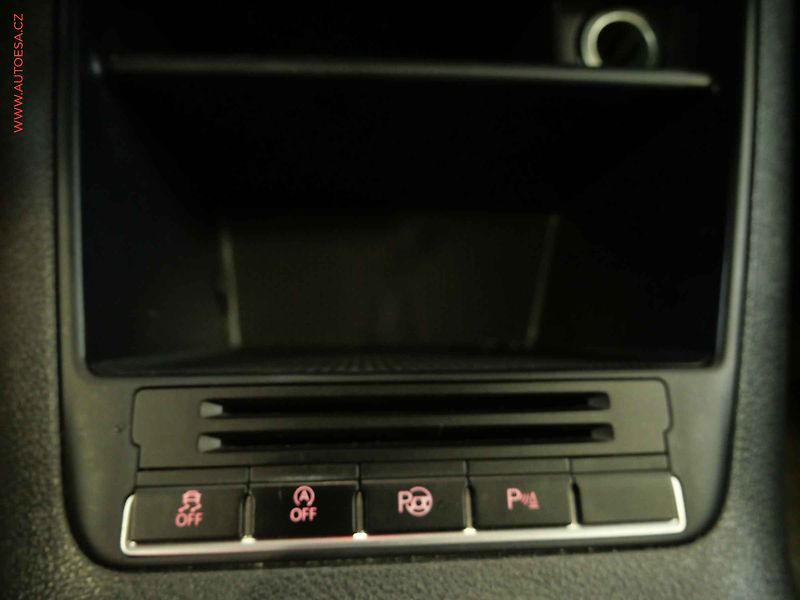 Volkswagen Tiguan (2012) 2.0TDi 4x4, DSG, navi, xenon - fotka 18 z 19