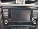 Škoda Octavia (2015) 1.6 TDi, Style, park. čidla - náhled 14