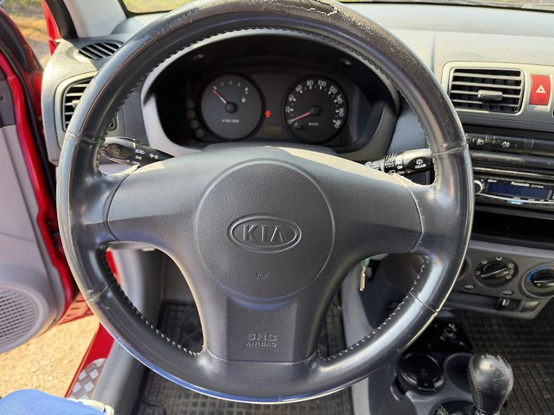 Kia Picanto 1.0i  LX - fotka 17 z 22