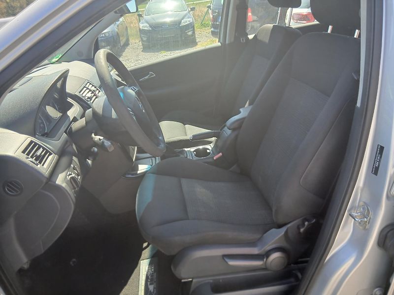 Mercedes-Benz Třídy A A 169, facelift, 180 CDI - fotka 17 z 32