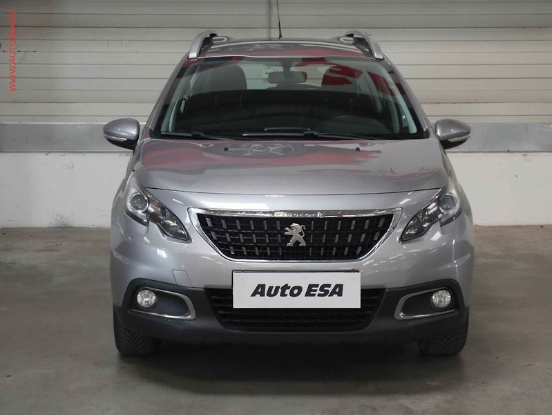 Peugeot 2008 (2018) 1.2 PT, ČR, Active - fotka 2 z 19