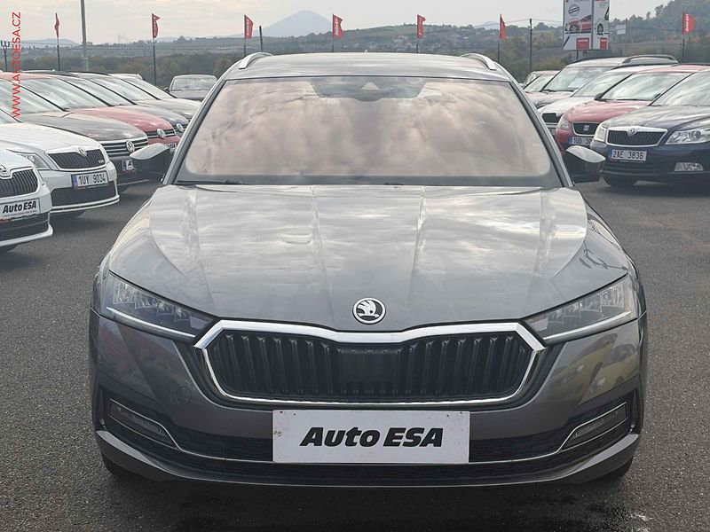 Škoda Octavia (2023) 2.0 TDi, 2.maj,ČR, Style, DSG - fotka 2 z 18