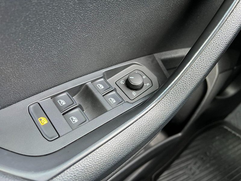 Škoda Karoq (2022) 2.0TDi Style+! Tažné! ČR+1.maj - fotka 27 z 42