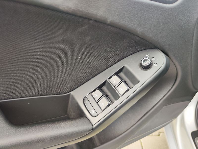 Audi A4 2.0 TFSI/155kW Avant AT - fotka 26 z 27
