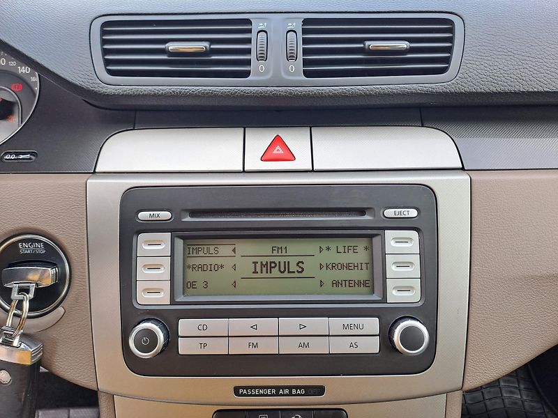 Volkswagen Passat (2006) 2.0 TDi  - fotka 21 z 32