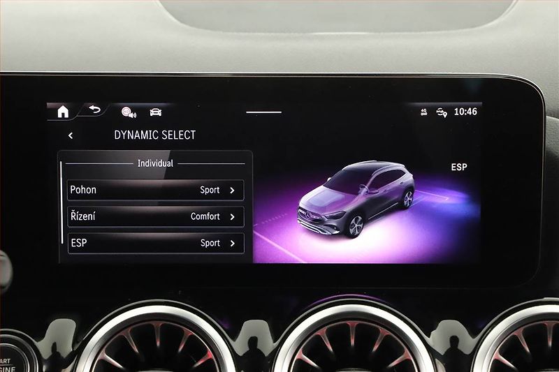 Mercedes-Benz GLA (2025) 180, AMG LINE, KEYLESS - fotka 16 z 20