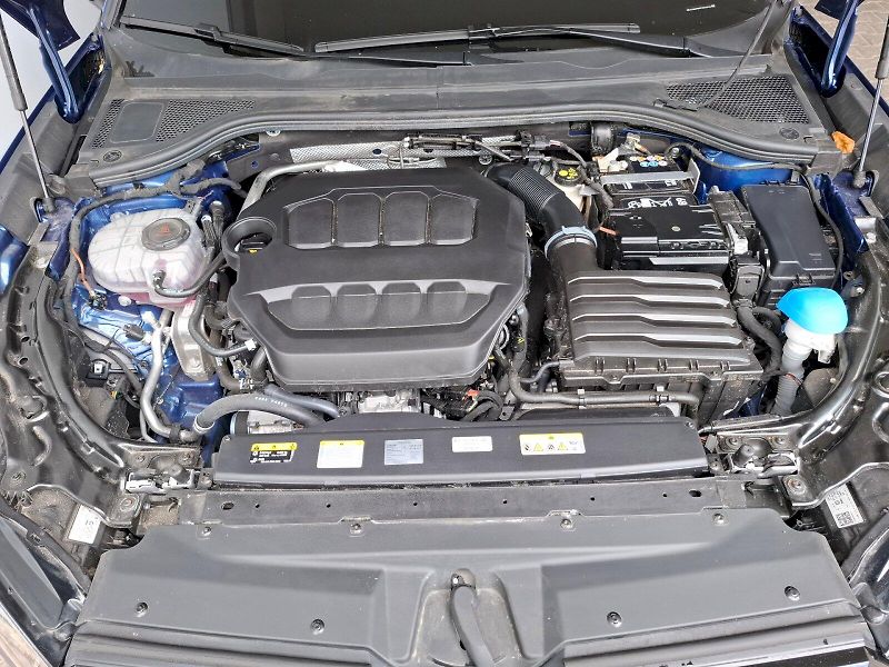 Škoda Superb (2025) SPORTLINE TS 195/2.0 A7A - fotka 13 z 31
