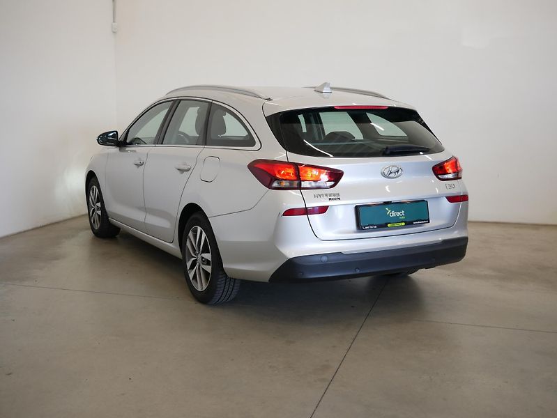 Hyundai i30 - fotka 4 z 6