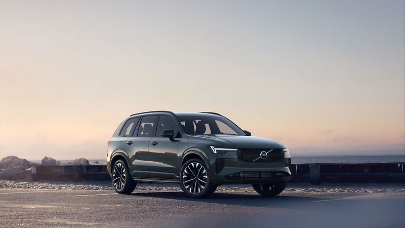 Volvo XC90 (2026) B5 2.0L 250+14k AT8 AWD PLUS D - fotografie inzerátu