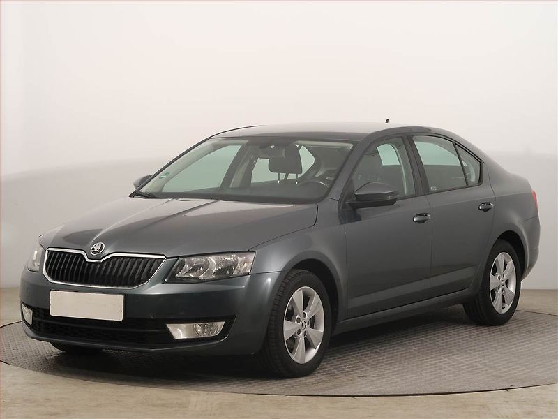 Škoda Octavia (2016) 1.6 TDI, Automat, Navi - fotka 2 z 14