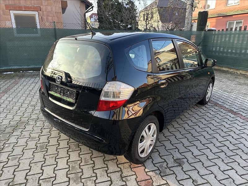 Honda Jazz 1,2 - fotka 3 z 20
