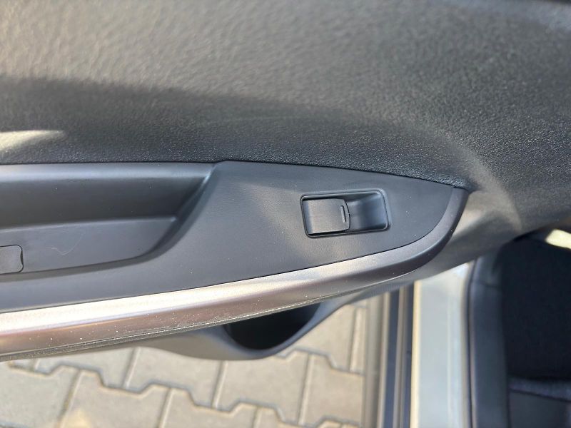 Suzuki Vitara 1,4 BoosterJet Premium AllGrip - fotka 22 z 25