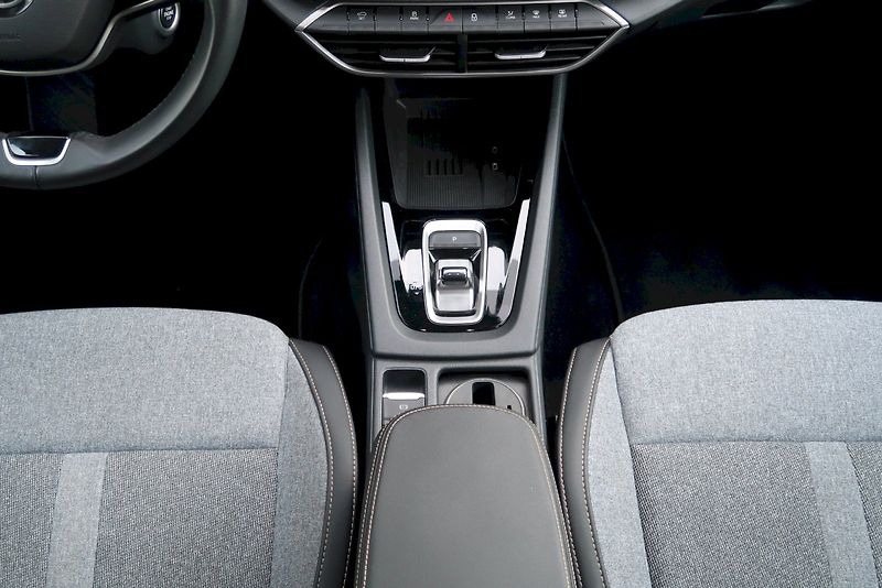 Škoda Octavia (2024) Top Selection 2.0 TDI 110 kW D - fotka 24 z 28