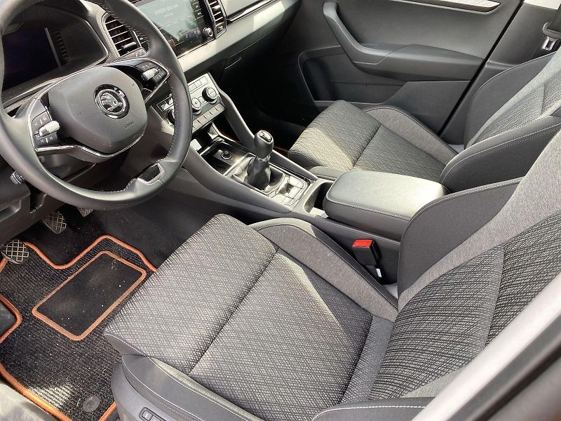 Škoda Karoq (2023) 1.5 TSI Style - fotka 6 z 42