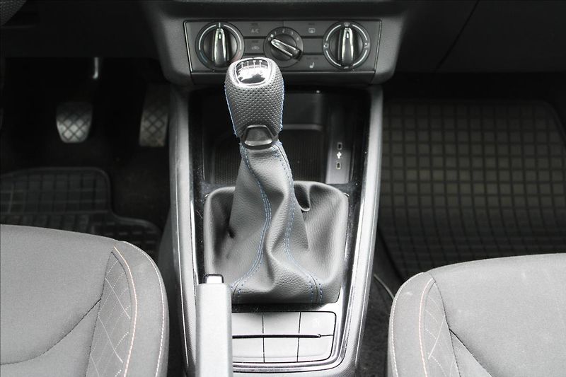 Škoda Scala 1.6 TDI / AMBITION / CZ - fotka 29 z 44
