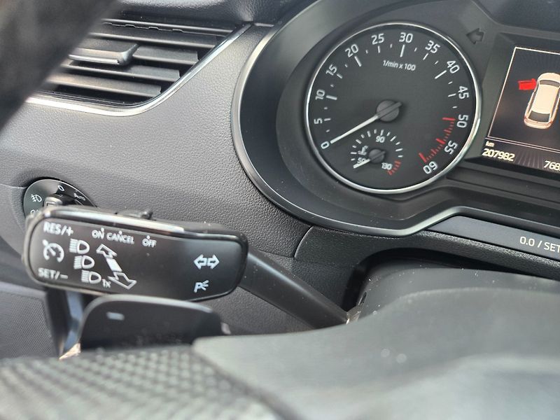 Škoda Octavia (2017) 2.0 TDI DSG, Navi - fotka 10 z 29
