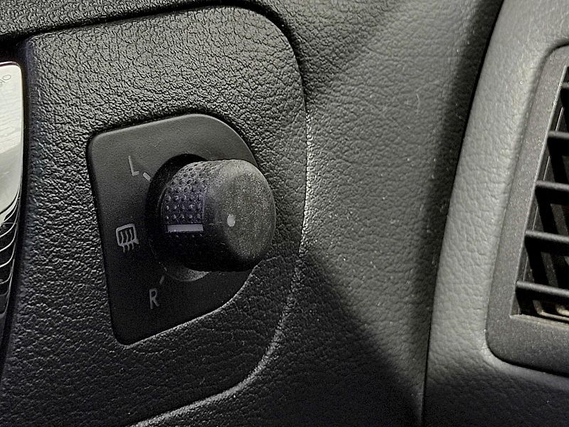 Škoda Octavia (2007) Combi Tour 1,9 Tdi 74Kw - fotka 17 z 27