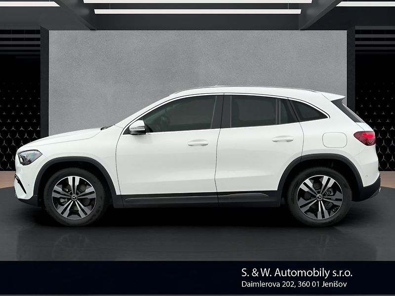 Mercedes-Benz GLA 180 d - fotka 8 z 30