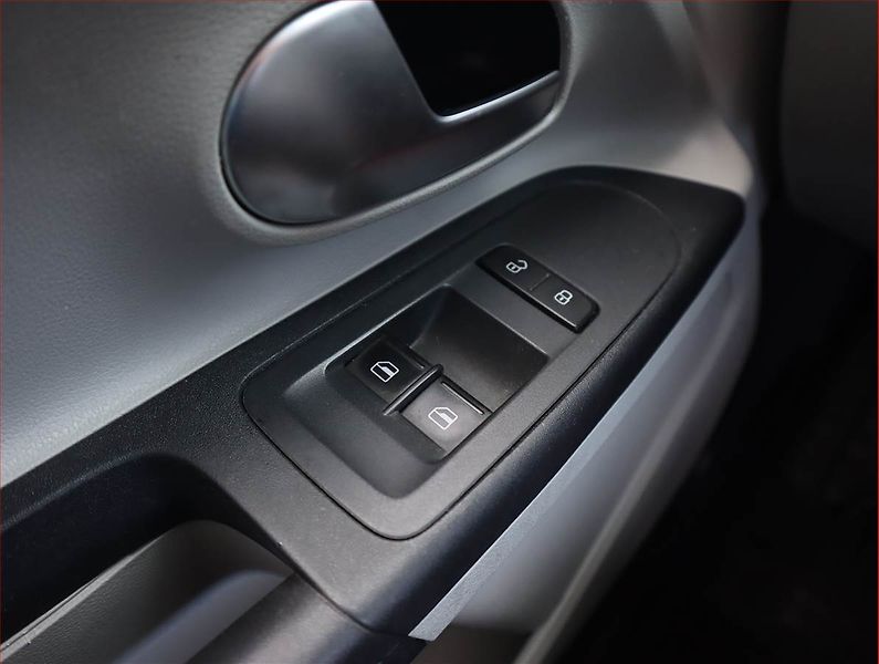 Seat Mii (2019) 1.0 MPI - fotka 10 z 13