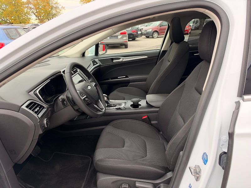 Ford Mondeo (2018) 2,0 TDCI 132 Kw Aut. Titanium - fotka 10 z 33