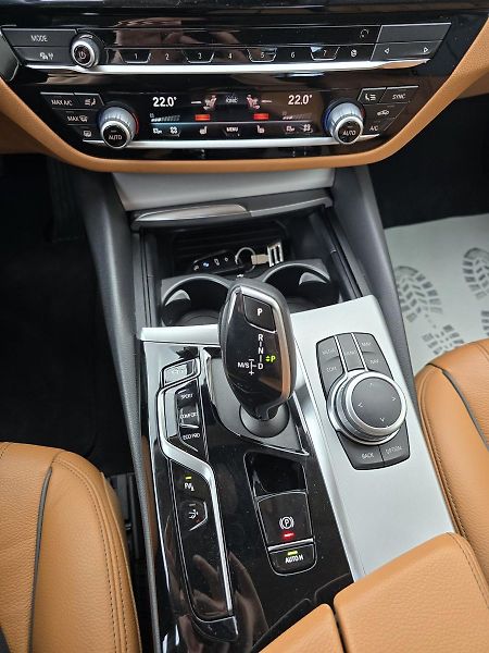 BMW Řada 6 620d GT MAX VÝBAVA -DPH - fotka 14 z 50