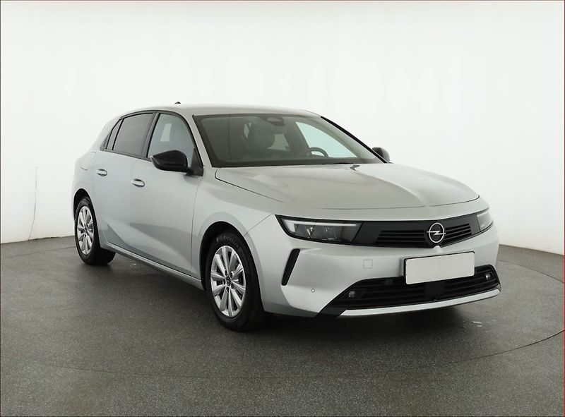 Opel Astra (2024) 1.2 Turbo, ČR,1.maj - fotografie inzerátu