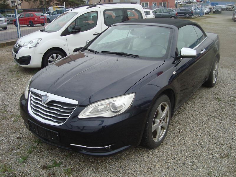 Lancia Flavia (2012) 2,4 cabrio - fotka 1 z 14