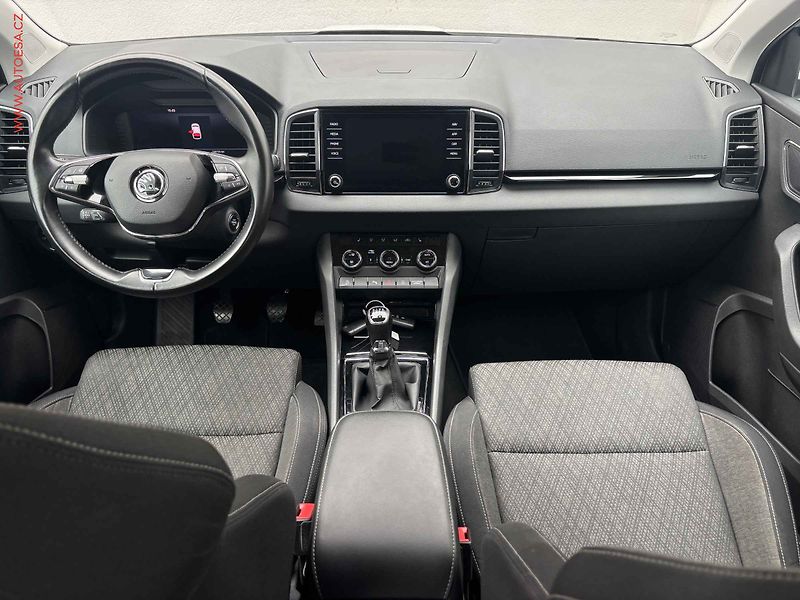 Škoda Karoq (2023) 1.5 TSi, Style, TZ, Webasto - fotka 8 z 18