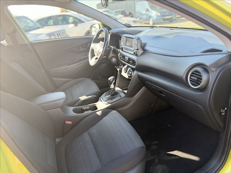 Hyundai Kona T-GDi 88kW SERVISKA - fotka 22 z 26