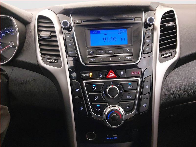 Hyundai i30 (2012) 1.6 GDI, Serv.kniha, Tempomat - fotka 12 z 17