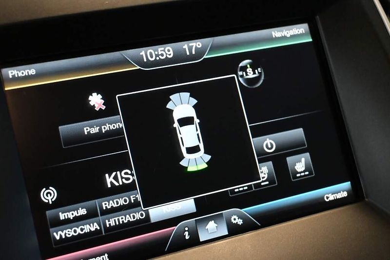 Ford S-MAX (2016) 2.0 132 KW Titanium LED Tažné - fotka 17 z 31